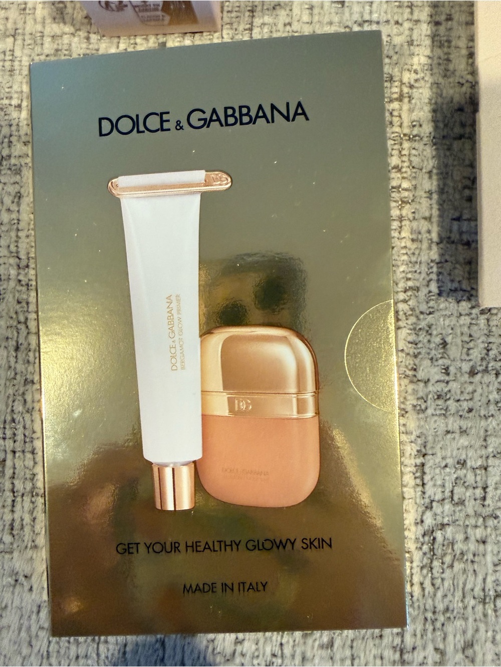 Dolce & Gabbana Makeup Bag, Mini Fragrance and Samples - Picture 8 of 12